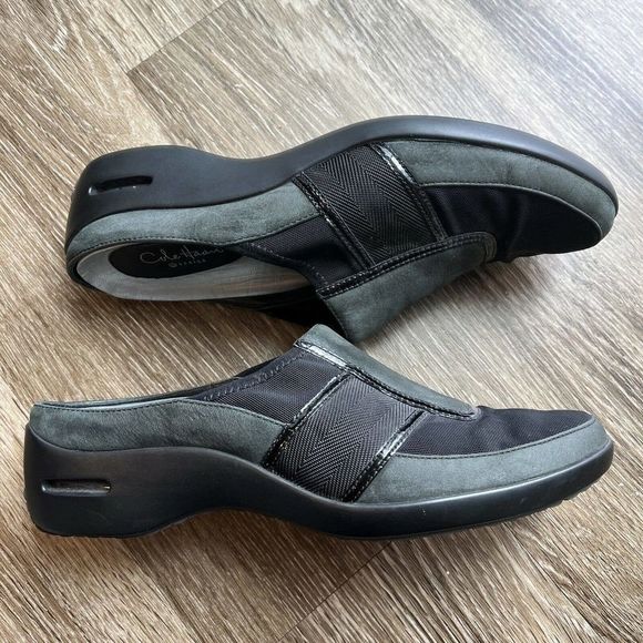 COLE HAAN G Series Women's Size 8AA Gray/Black Leather Wedge Slide On Mules - Picture 4 of 11
